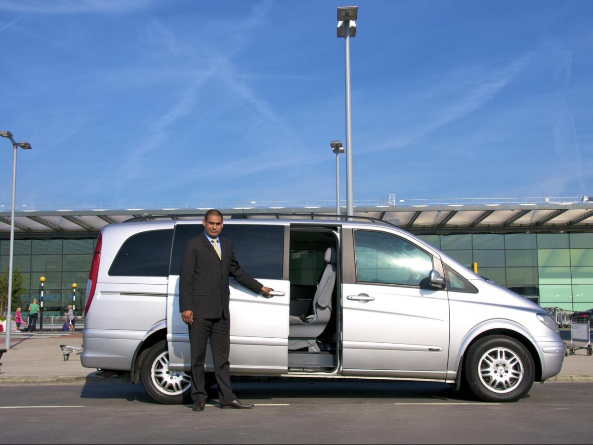 One-way Private Transfer from  Istanbul City Center to Istanbul Airport   - _0