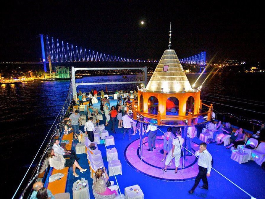 bosphorus river dinner cruise