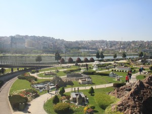 Miniatürk Istanbul Museums & Eyüp Sultan Mosque Tour  