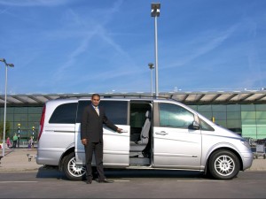One-way Private Transfer from  Istanbul City Center to Istanbul Airport  